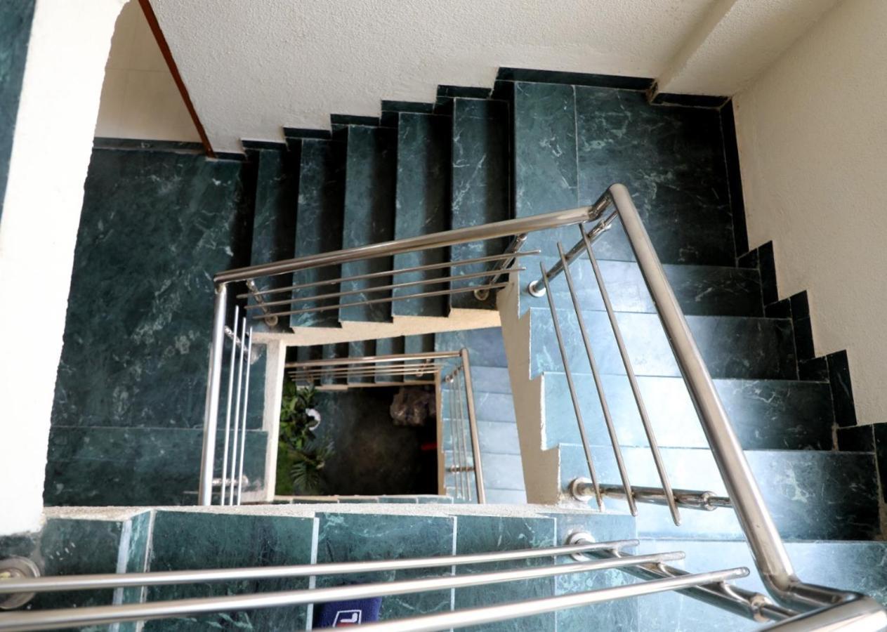 Hotel Satyam Residency Nova Bombaim Exterior foto