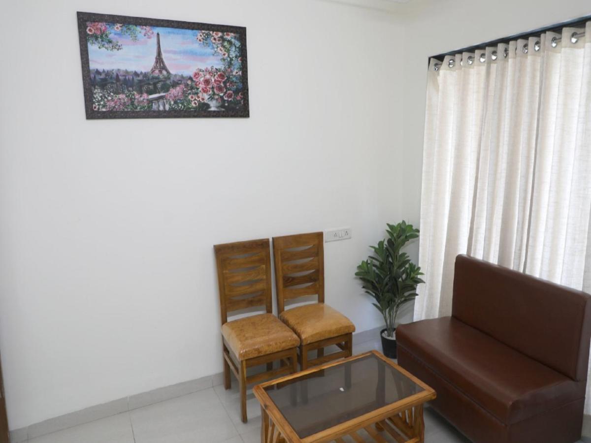 Hotel Satyam Residency Nova Bombaim Exterior foto