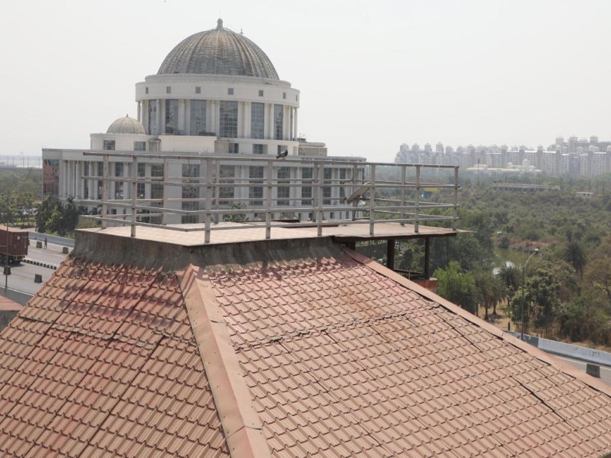 Hotel Satyam Residency Nova Bombaim Exterior foto