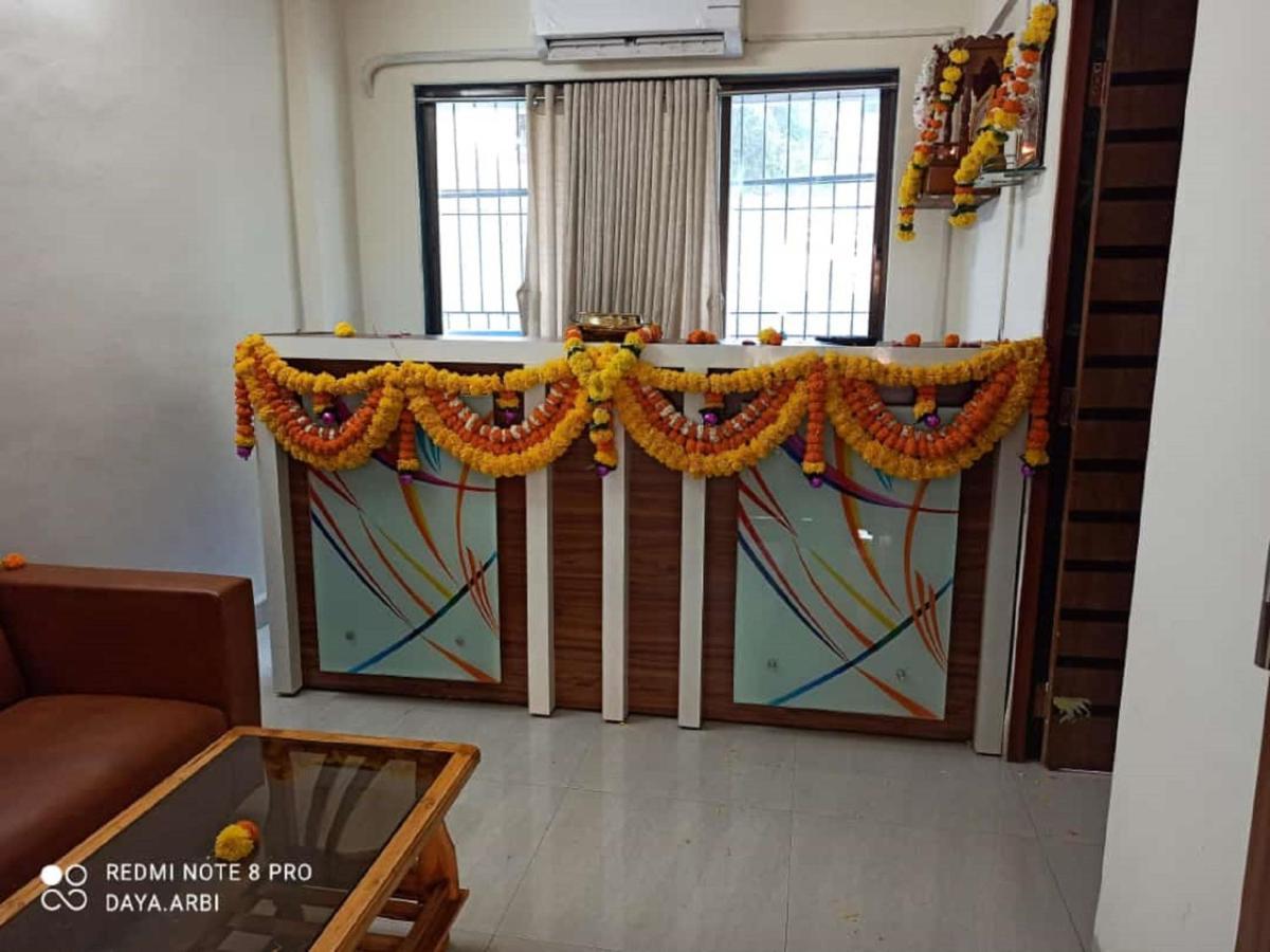 Hotel Satyam Residency Nova Bombaim Exterior foto
