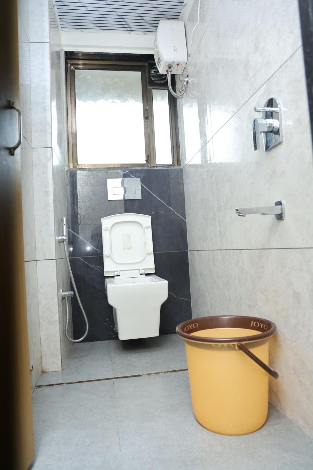 Hotel Satyam Residency Nova Bombaim Exterior foto